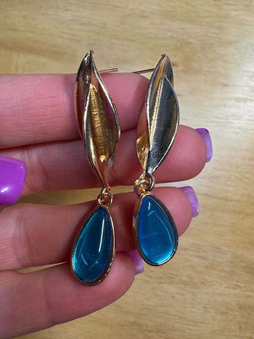 NWT Gold Leaf Drop Earrings with Blue Teardrop Gemstones